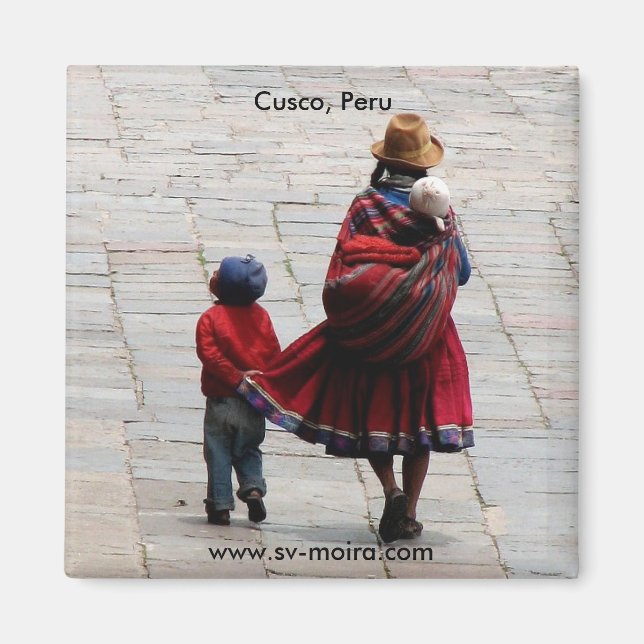 Cusco, Peru, mother and children Magnet (Front)