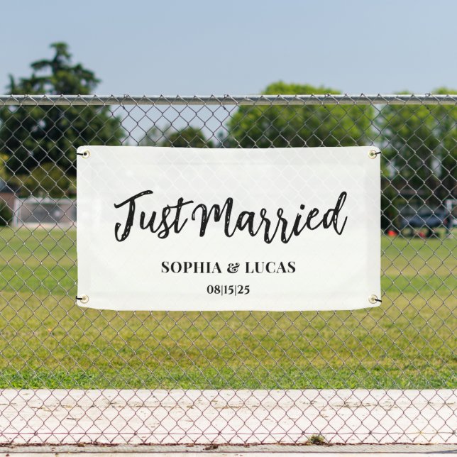 Custom car decoration Just Married banner (Insitu)