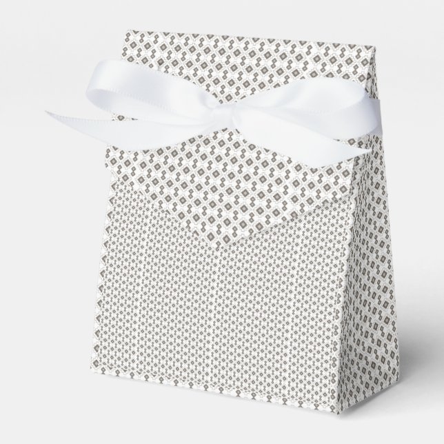 Custom Favour Boxes | Modern & Unique Designs (Front Side)