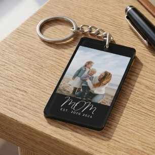 Custom Mom Established Modern Script Photo Gift Keychain