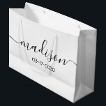 Custom Name Text Elegant Simple Black Script White Large Gift Bag<br><div class="desc">Personalized Girly Chic Feminine Black Script White Gift Bag
Customized gift bags for your event! A perfect touch to your wedding,  reception,  shower,  party or event.</div>