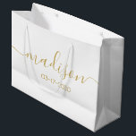 Custom Name Text Girly Feminine Gold Script White Large Gift Bag<br><div class="desc">Personalized Girly Chic Feminine Gold Script White Gift Bag
Customized gift bags for your event! A perfect touch to your wedding,  reception,  shower,  party or event.</div>