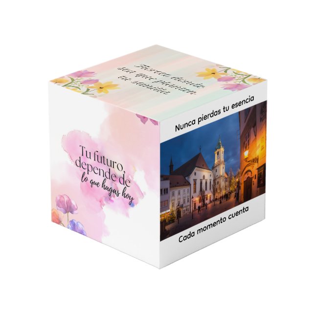 Custom photo cube with special memories (Front Angled)