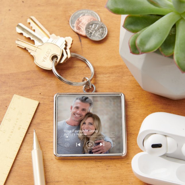 Custom Photo & Music Playlist Keychain (Desk)