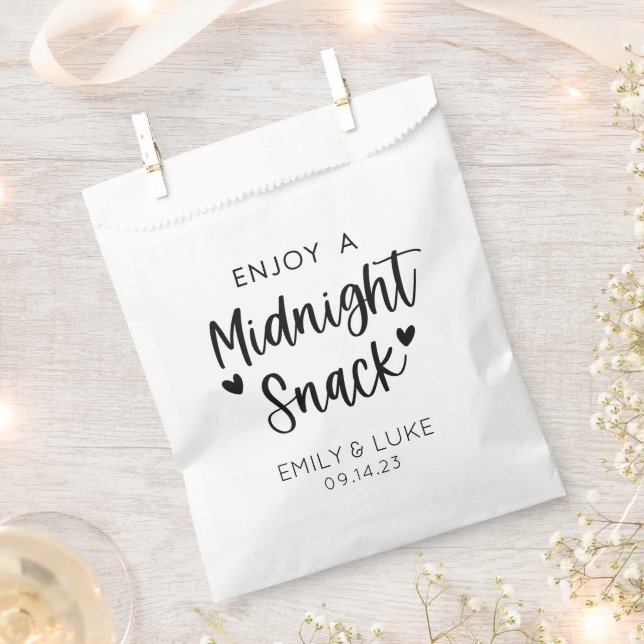 Custom Wedding Midnight Snack Favour Bag (Clipped)