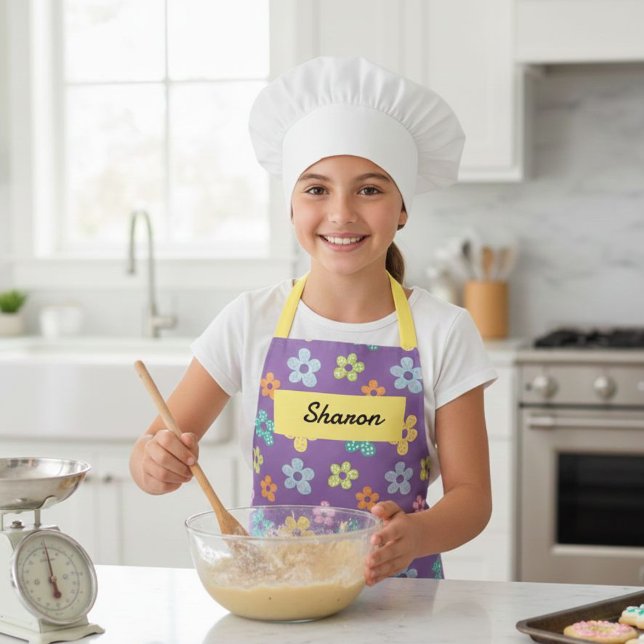 Customizable children's kitchen apron (Creator Uploaded)
