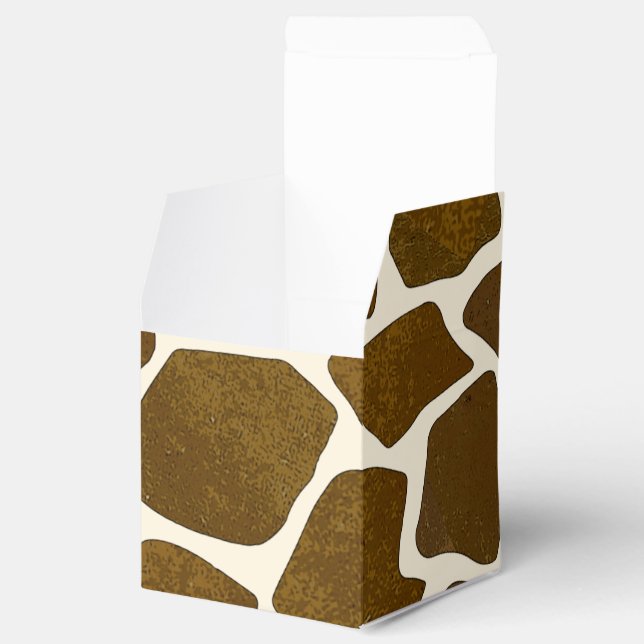 Customizable Giraffe Print Favour Box (Opened)