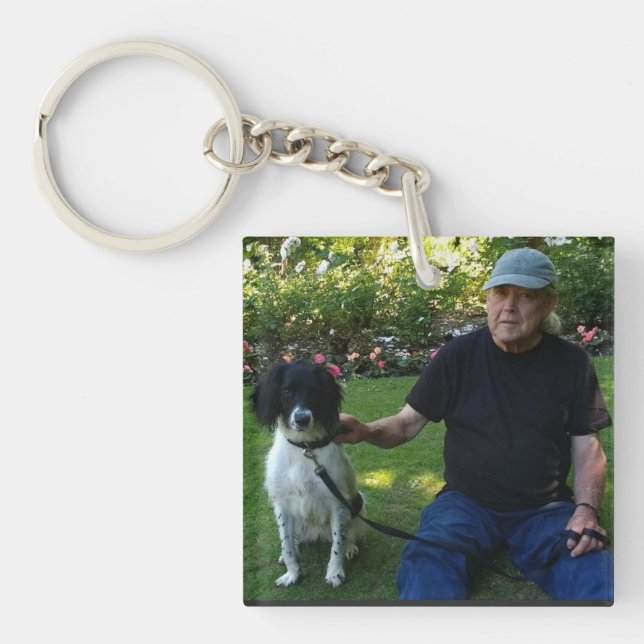 Customizable key ring. Add your own picture  Keychain (Front)