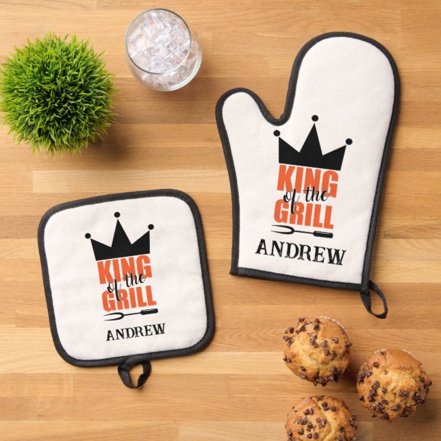 Customizable King of the Grill Father's Day Dad Oven Mitt & Pot Holder Set (Top Down)