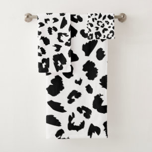 Customizable leopard print bath towel set