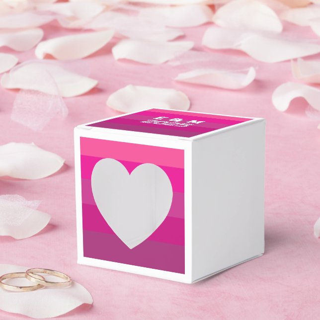 Customizable monograms and year Favour Box (Wedding)