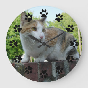 Customizable pet wall clock