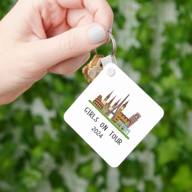 CUSTOMIZABLE SUMMER EUROPE VACATION GIRLS ON TOUR KEYCHAIN (Hand)