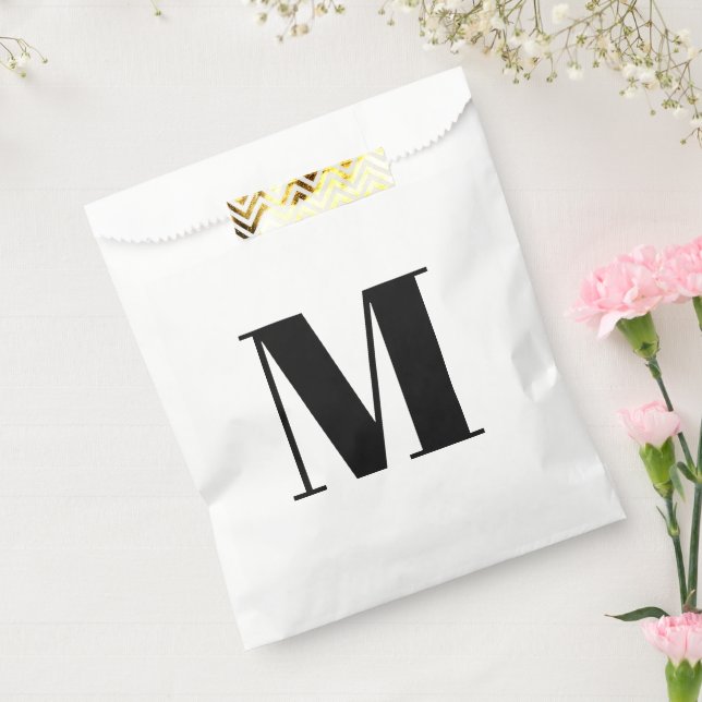 Customize monogram initial black white favour bag (Sealed)