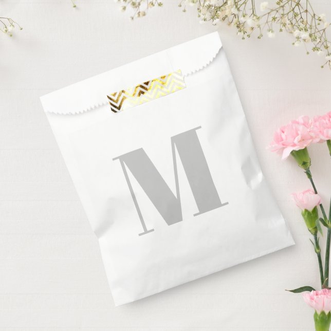 Customize monogram initial light grey white favour bag (Sealed)
