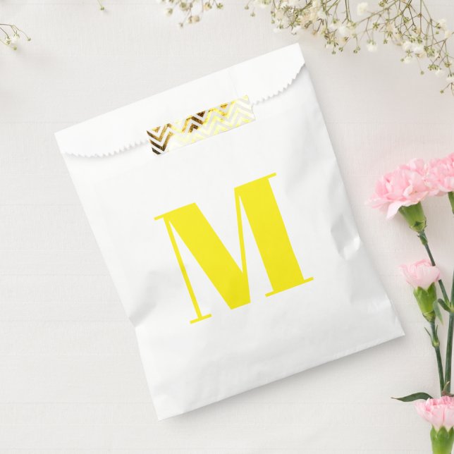 Customize monogram initial yellow white favour bag (Sealed)