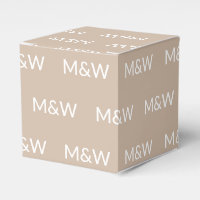 Customize w/Initial White monogram beige gift