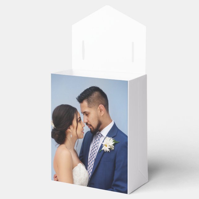 Customized Couple Wedding Photo Favor Box (Opened)