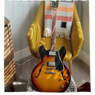 Cute Acoustic Guitar