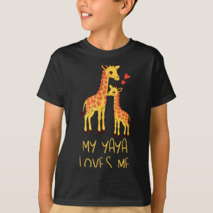 Cute Baby Giraffe And Grandma My Yaya Loves Me  T-Shirt