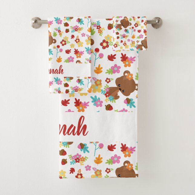 Cute Bear & leaves Baby Girl Personalized Name Bath Towel Set (Insitu)