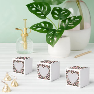 cute beautiful pattern for valentine's day favor box