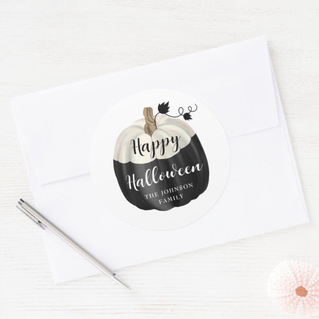 Cute Black And White Pumpkin Happy Halloween Classic Round Sticker (Envelope)