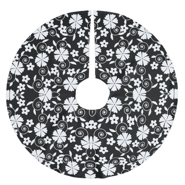 Cute black white flowers pattern brushed polyester tree skirt (Front)
