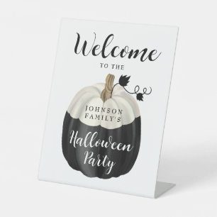 Cute Black & White Pumpkin Halloween Party Welcome Pedestal Sign