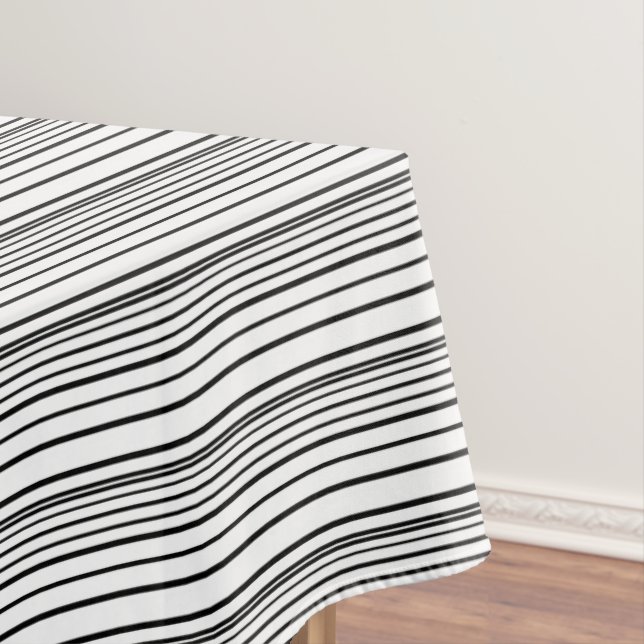 Cute black white stripes tablecloth (In Situ)