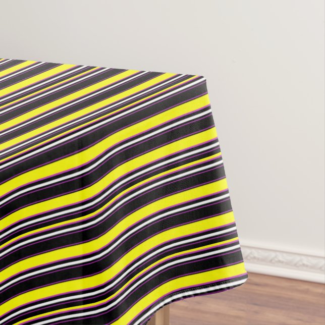 Cute black yellow stripes tablecloth (In Situ)