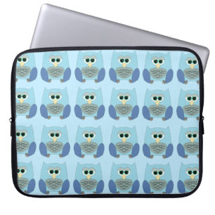 Cute Blue Owls Pattern Laptop Sleeve