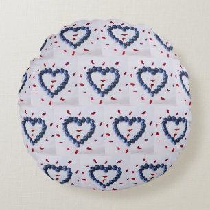Cute blueberry hearts round pillow