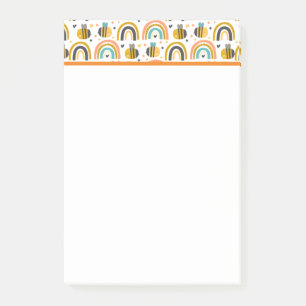 Cute Bumble Bee and Rainbows Pattern Post-it Notes