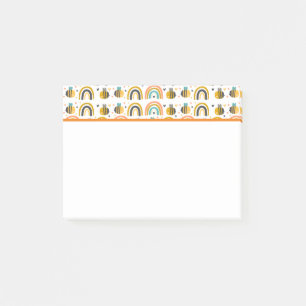 Cute Bumble Bee and Rainbows Pattern Post-it Notes