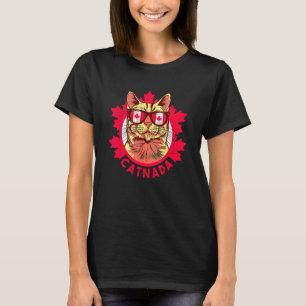 Cute Cat Canada Flag Canadian Cat Sunglasses  Men  T-Shirt