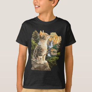 Cute Cat Hiking Camping Outdoor Exploration Advent T-Shirt