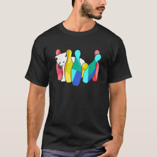 Cute Cat Knocking Over Bowling Pins Kitty Men Wom T-Shirt