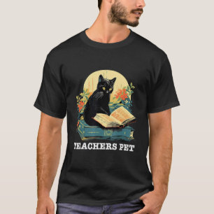 Cute Cat Reading Book Teachers Pet Librarian Flora T-Shirt