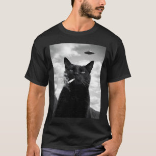 Cute Cat Ufo Meme Selfie Alien T-Shirt