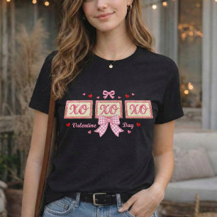 Cute Coquette Pink Gingham Bow XOXO Valentine's Da T-Shirt