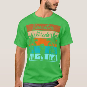 Cute Couples Trip Vintage Retro Summer Baecation M T-Shirt