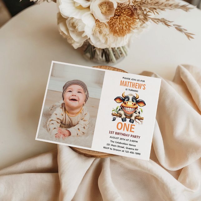 Cute Crazy Cow Farm Theme 1st Birthday Invitation (Cute Crazy Cow Farm Theme 1st Birthday Invitation
)