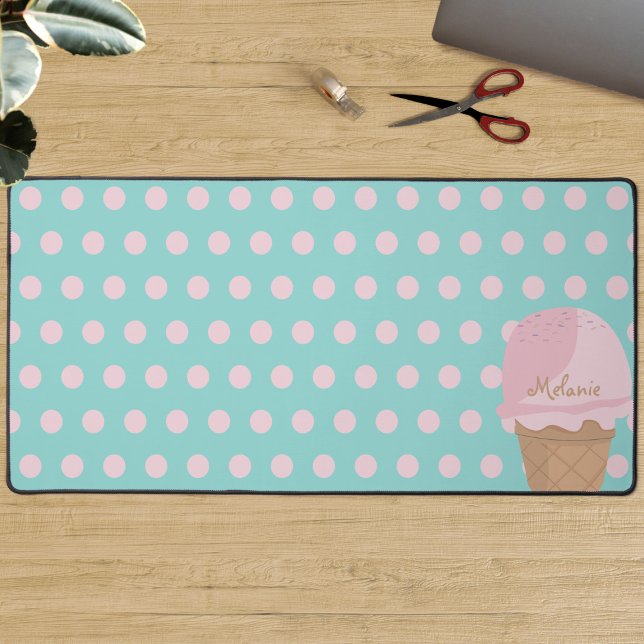 Cute Crème glacée Polka Motif Fille Bureau Mat (Cute desk mat for your desk. If you love ice cream and polka dots, just add your name)
