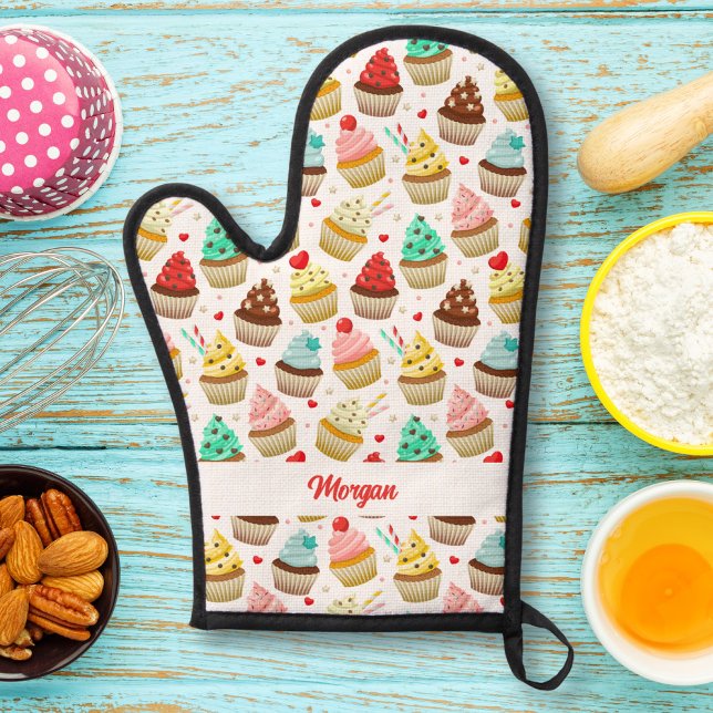 Cute Cupcake Pattern, Baker Gift with Custom Text Oven Mitt (Creator Uploaded)