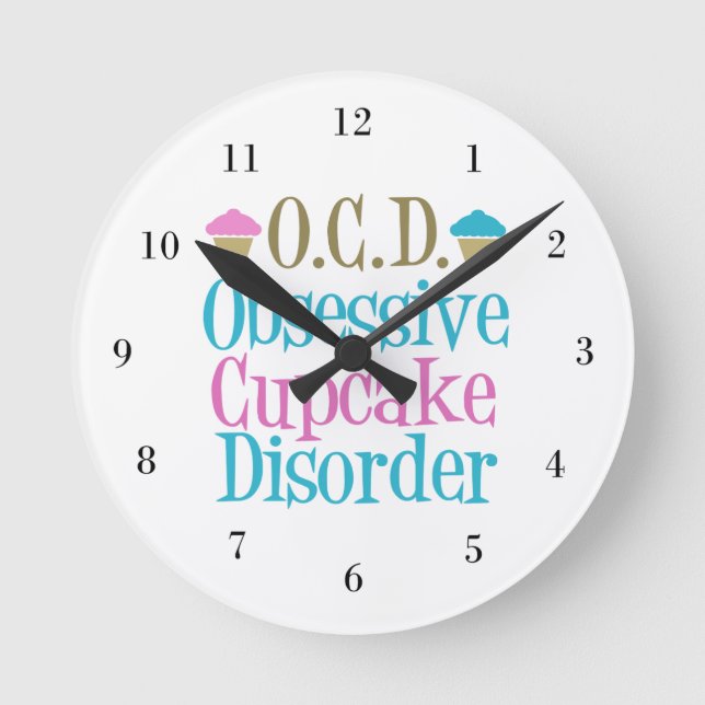 Cute Cupcake Round Clock (Front)