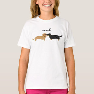 Cute Dachshunds Smooch   Wiener Dogs Love T-Shirt