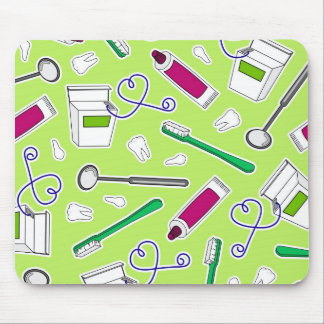 Cute Dentist / Dental Hygienist Love Green Purple Mouse Pad