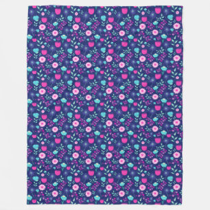 Cute floral pattern background fleece blanket
