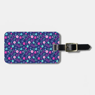 Cute floral pattern background luggage tag